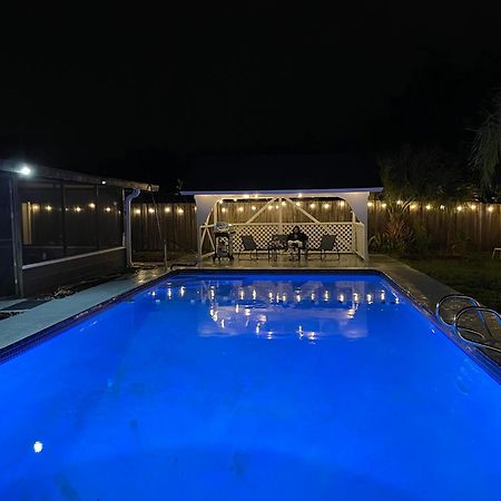 Вилла Pool House Oasis Тайтусвилл Экстерьер фото